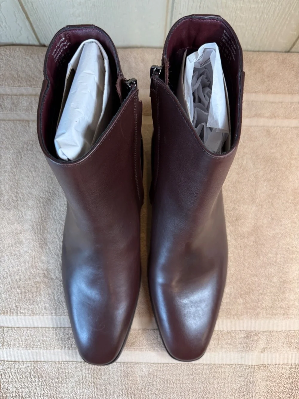 NWT Aldo Flex Amur Bordo Burgundy Leather SideZip Ankle Dress Boot Minimalist 12